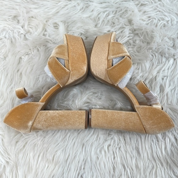 LULUS Crushest Champagne Velvet Rhinestone Ankle Strap Heels Size 7.5 NEW - Picture 8 of 16